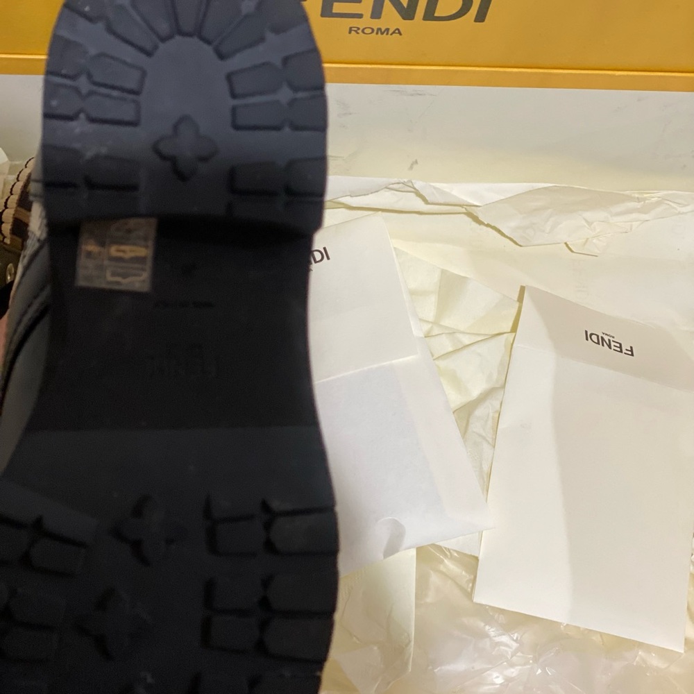 Fendi combat boot - Picture 6 of 9